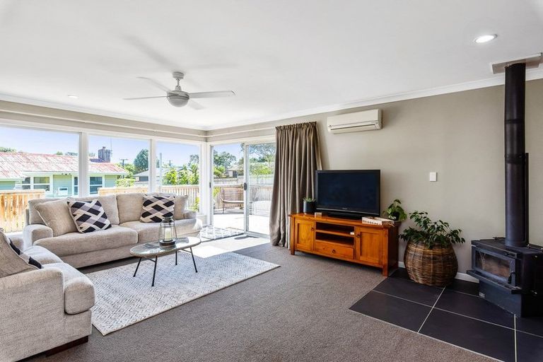 Photo of property in 53a Elizabeth Street, Waikanae, 5036