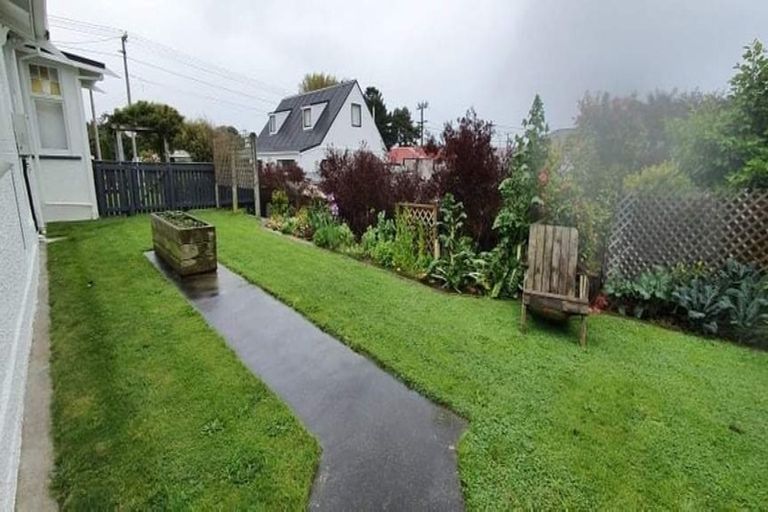 Photo of property in 16 Tawa Street, Gonville, Whanganui, 4501