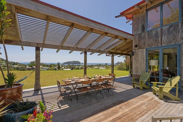 Photo of property in 92 Hahei Beach Road, Hahei, Whitianga, 3591