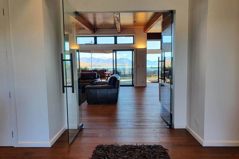 Photo of property in 16 Mistake Drive, Lake Tekapo, 7999