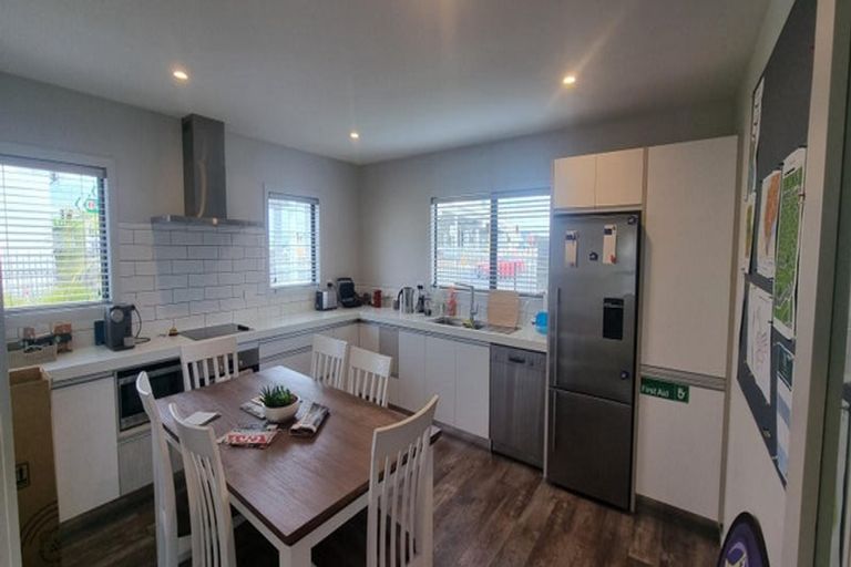 Photo of property in 8 Palliser Place, Mount Maunganui, 3116