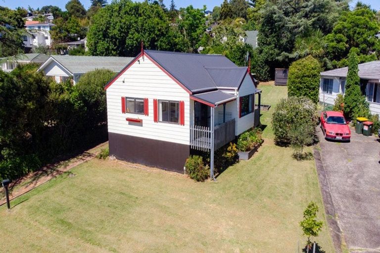 Photo of property in 71 Moore Street, Hillcrest, Auckland, 0627