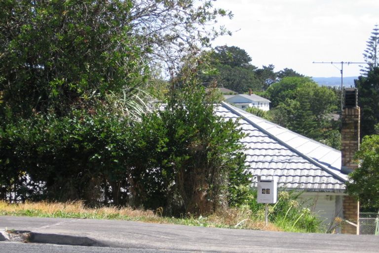 Photo of property in 43 Rangatira Road, Beach Haven, Auckland, 0626