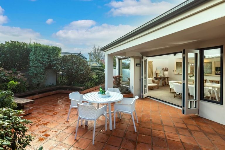 Photo of property in 9a Hamilton Avenue, Ilam, Christchurch, 8041