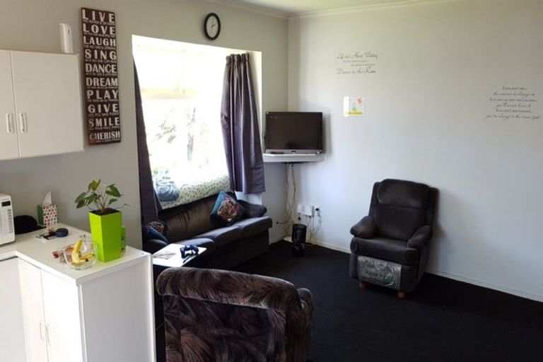 Photo of property in 71 Hoffman Street, Hokitika, 7810