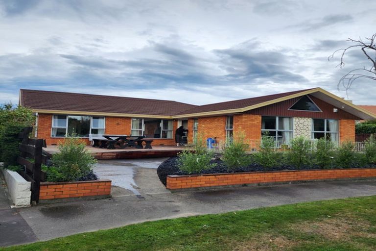 Photo of property in 19 Rutherglen Avenue, Ilam, Christchurch, 8041