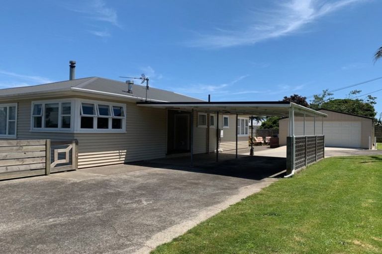 Photo of property in 11 North Street, Waitara, 4320