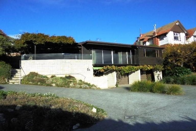 Photo of property in 5a Seapoint Road, Bluff Hill, Napier, 4110