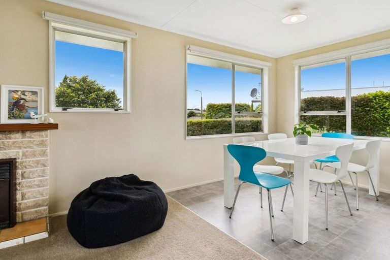 Photo of property in 23 Fisher Place, Carterton, 5713