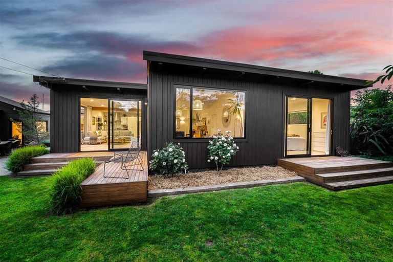 Photo of property in 116 Paparoa Street, Papanui, Christchurch, 8053