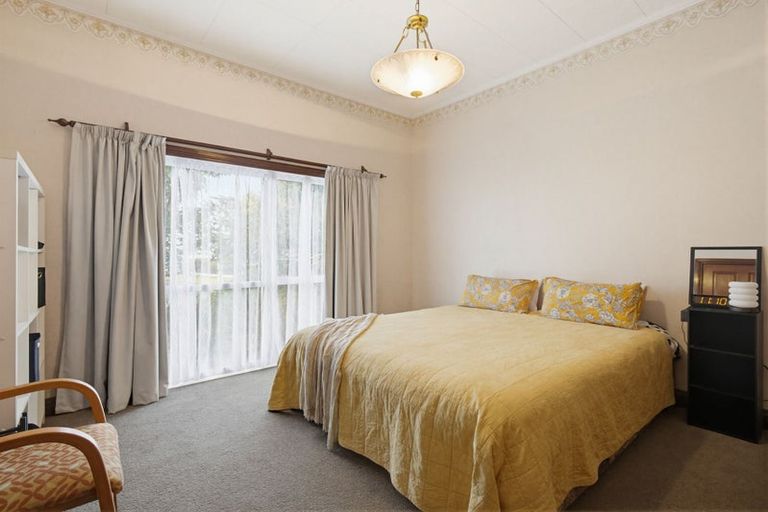 Photo of property in 102 Gonville Avenue, Gonville, Whanganui, 4501
