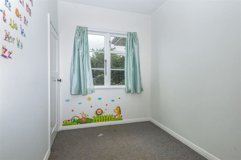 Photo of property in 8 Jollie Street, Linwood, Christchurch, 8062