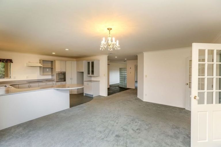 Photo of property in 90 Barrett Road, Whalers Gate, New Plymouth, 4310