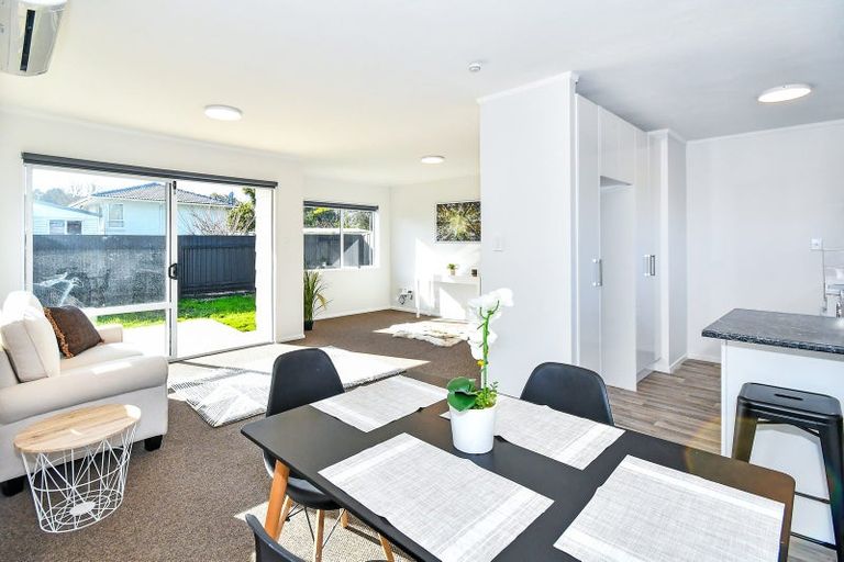 Photo of property in 1/5 Navigator Place, Papatoetoe, Auckland, 2025