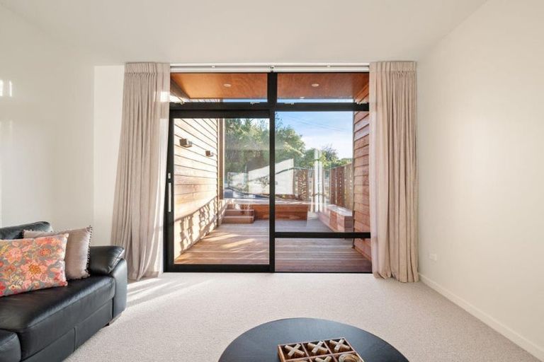 Photo of property in 14 Coach Road, Fairfield, Dunedin, 9018