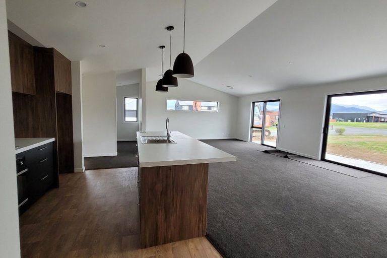 Photo of property in 24 Hidden Lakes Avenue, Te Anau, 9600