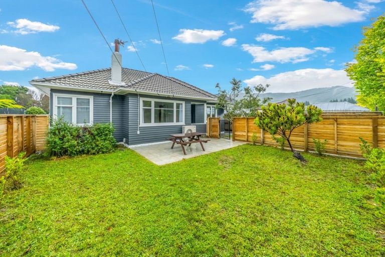 Photo of property in 15c Burden Avenue, Wainuiomata, Lower Hutt, 5014