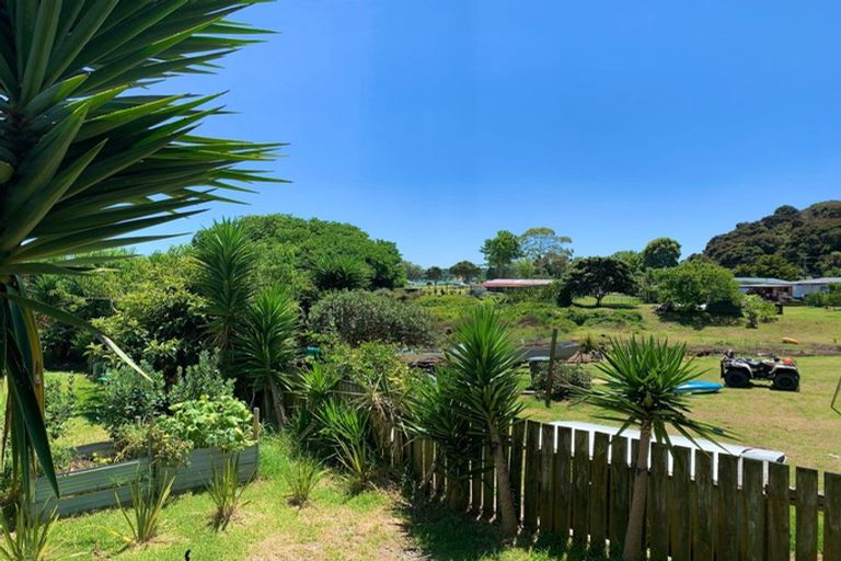 Photo of property in 35 Tahuna Road, Paihia, 0200