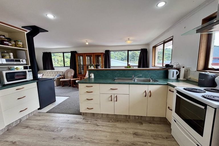 Photo of property in 2a Leicester Street, Picton, 7220