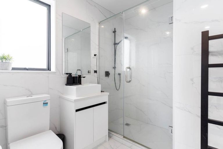 Photo of property in 6/12 Ayr Road, Pakuranga, Auckland, 2010