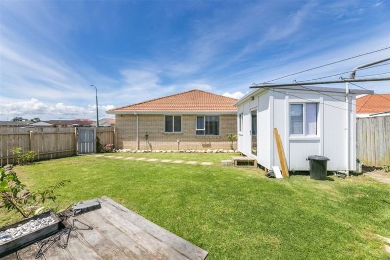 Photo of property in 11 Chayward Place, Mangere, Auckland, 2022