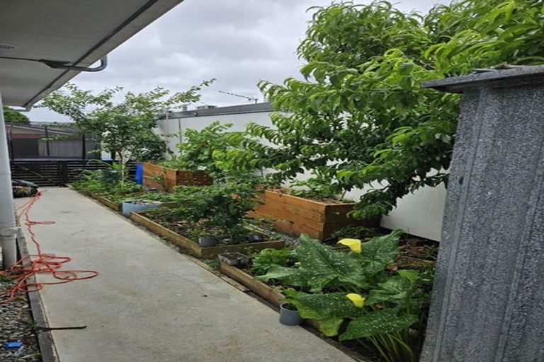 Photo of property in 16a Paerata Road, Pukekohe, 2120