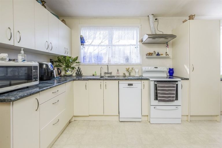 Photo of property in 23 Eden Street, Mangere East, Auckland, 2024