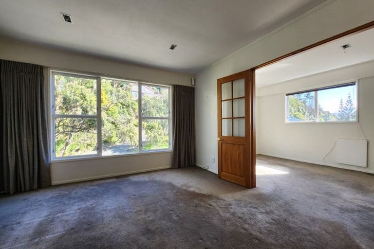 Photo of property in 7 Chisbury Street, Churton Park, Wellington, 6037