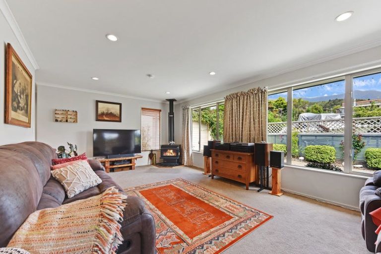 Photo of property in 13 Captains Close, Waikawa, Picton, 7220