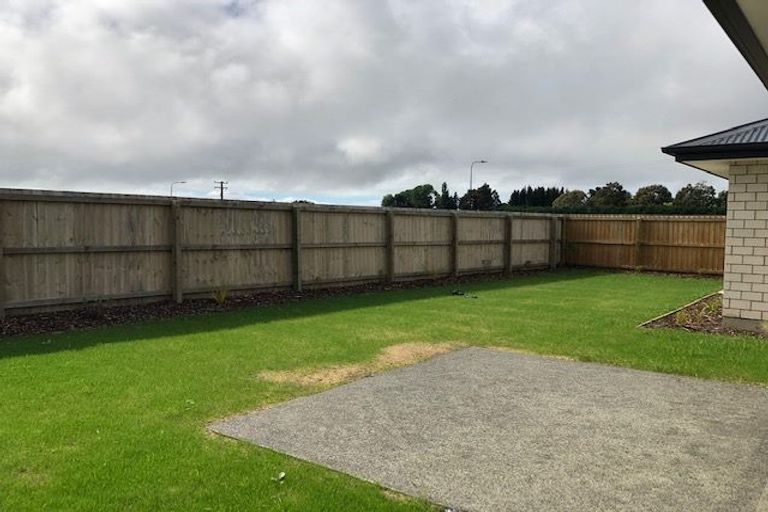 Photo of property in 4 Hamlett Drive, Woodend, 7610