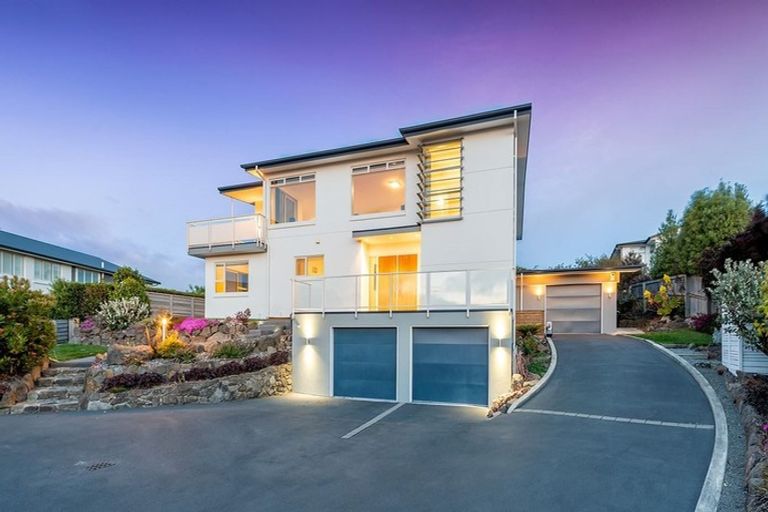 Photo of property in 7 Kenmure Drive, Huntsbury, Christchurch, 8022