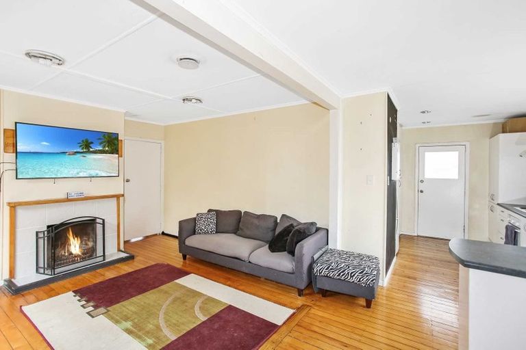 Photo of property in 1/22 Cosgrave Road, Papakura, 2110
