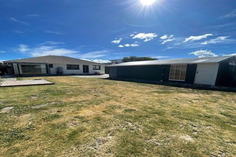 Photo of property in 18 Greenwood Close, Mairehau, Christchurch, 8013