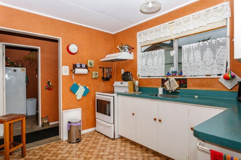 Photo of property in 13 Runciman Place, Dannevirke, 4930