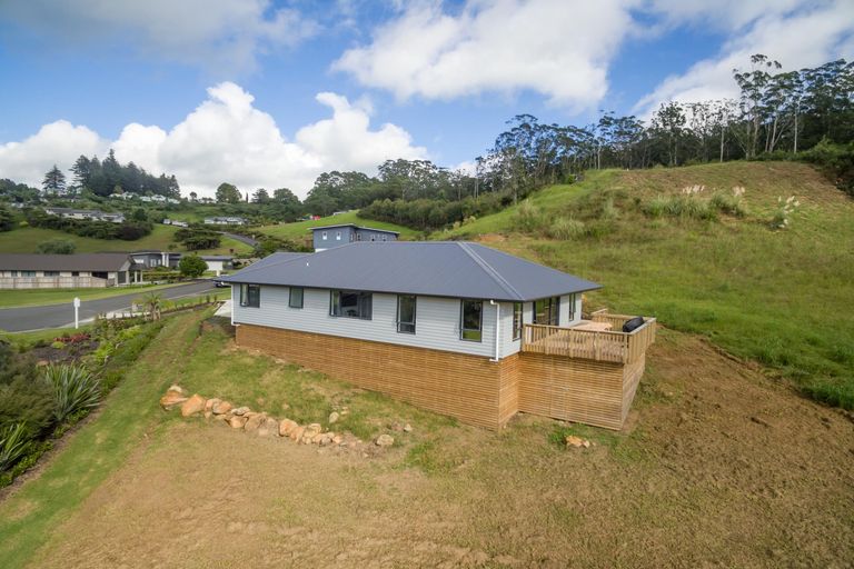 Photo of property in 37 Alderton Drive, Kerikeri, 0230
