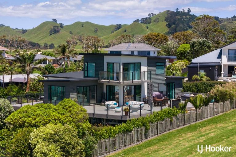 Photo of property in 39b The Crescent, Waihi Beach, 3611