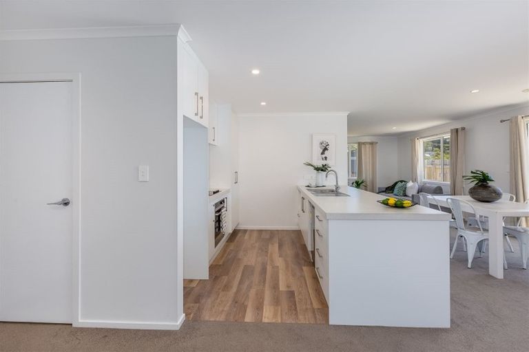 Photo of property in 210 Navigation Drive, Whitby, Porirua, 5024