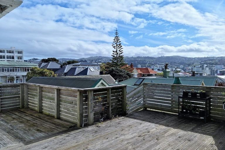 Photo of property in 73 Majoribanks Street, Mount Victoria, Wellington, 6011