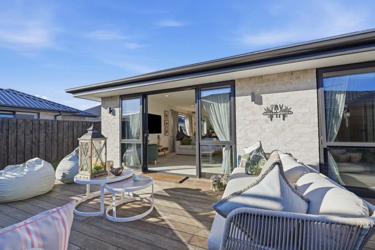 Photo of property in 16 Cam Mill Place, Rangiora, 7400