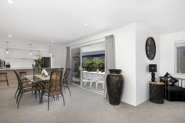 Photo of property in 5 Hanlow Place, Pyes Pa, Tauranga, 3112