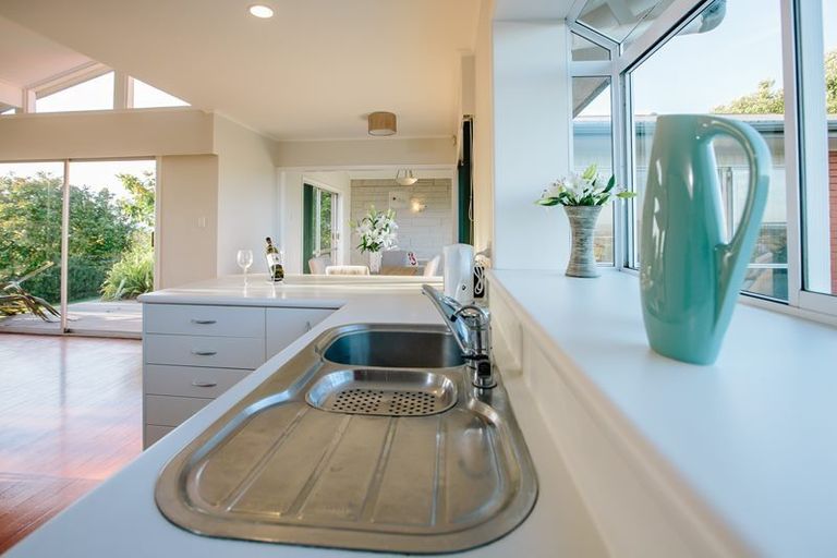 Photo of property in 58 Ennion Rise, Rototuna North, Hamilton, 3281