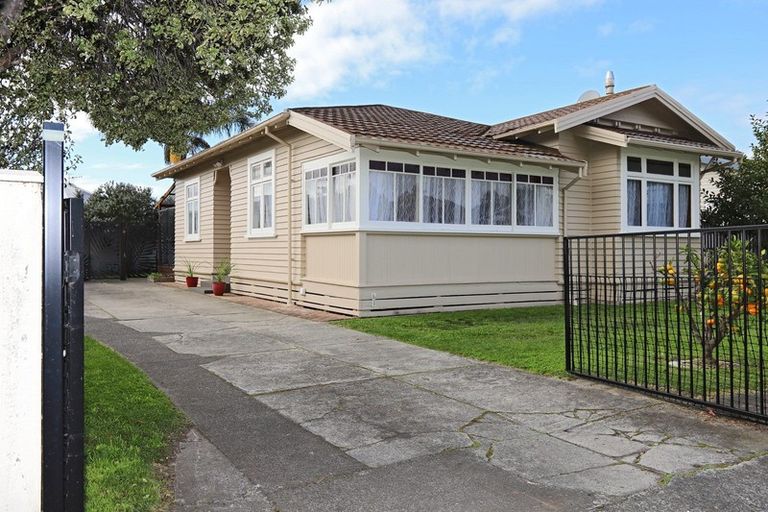 Photo of property in 1 Griffin Street, Marewa, Napier, 4110