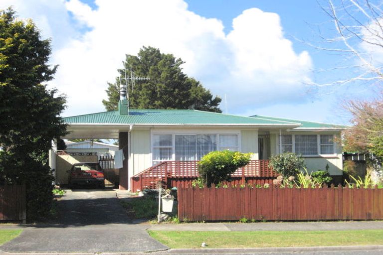 Photo of property in 13 Beazley Crescent, Tikipunga, Whangarei, 0112