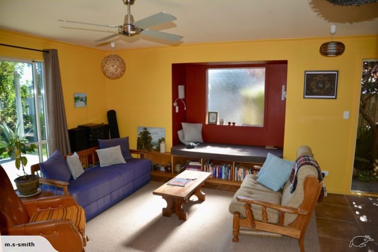 Photo of property in 19 Cumming Street, Okato, 4335