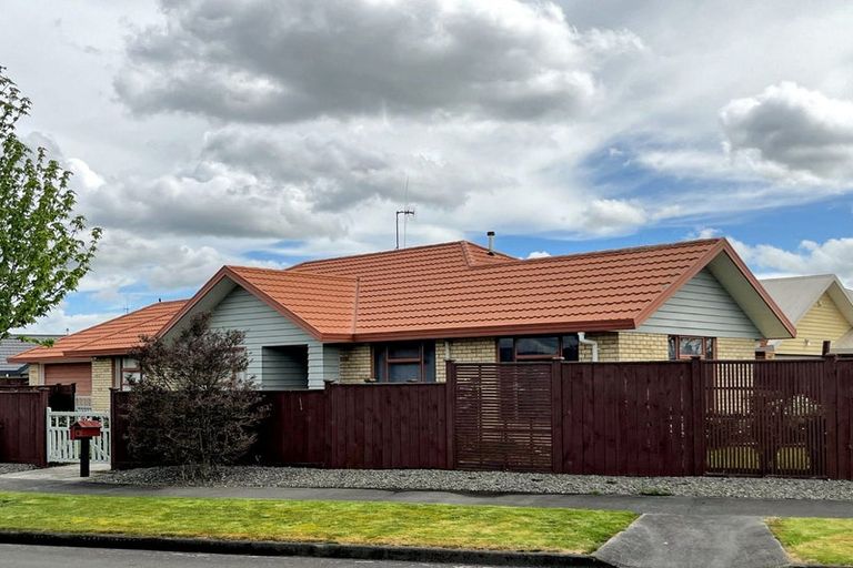 Photo of property in 53 Branigan Parade, Kelvin Grove, Palmerston North, 4414