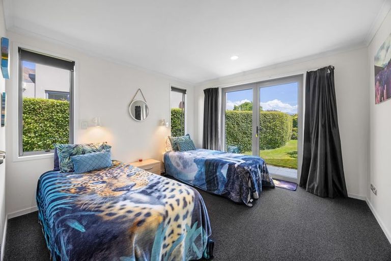 Photo of property in 9 Meadowbrook Place, Wanaka, 9305