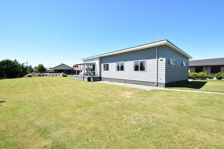 Photo of property in 73 Irishman Drive, Twizel, 7901