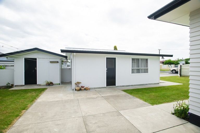 Photo of property in 15 Emily Street, Riverdale, Gisborne, 4010