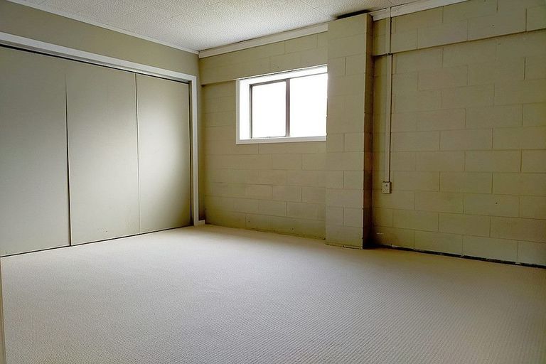 Photo of property in 25 Moncrieff Avenue, Clendon Park, Auckland, 2103