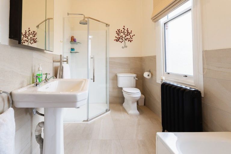 Photo of property in 564 Highgate, Maori Hill, Dunedin, 9010